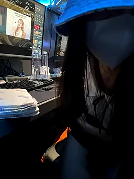 nideanbaby's cam snapshot