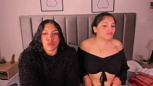 Kyra_Right's cam snapshot