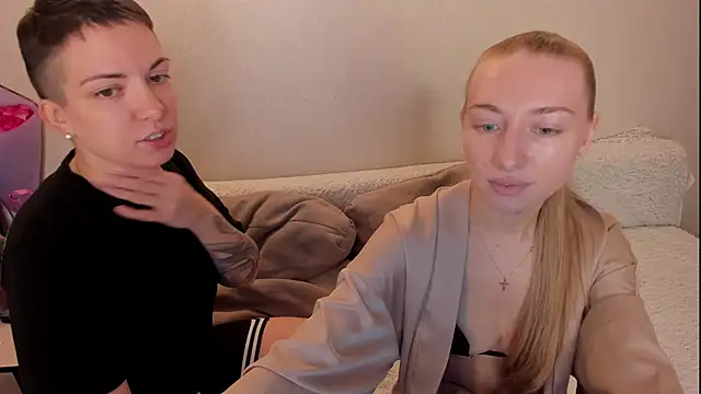 secret_dreams__'s cam snapshot