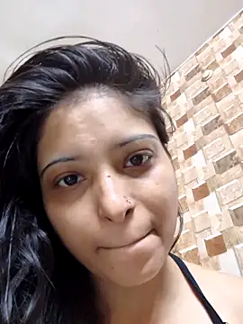 QUEEN-ADITI live sex cam