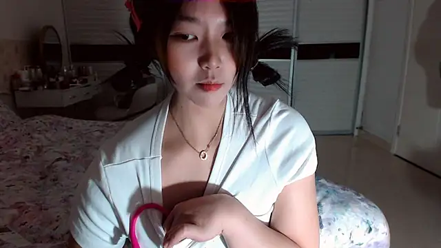 Miu1_girl live sex cam