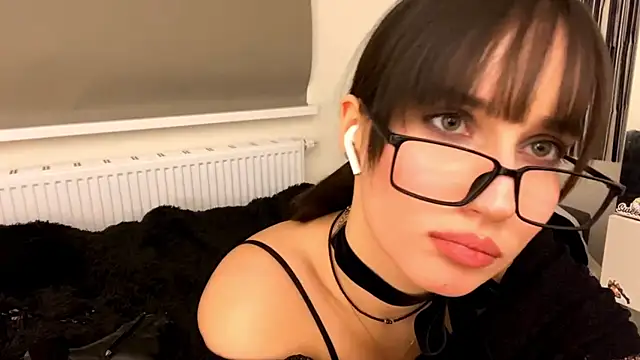 nikabloom's cam snapshot