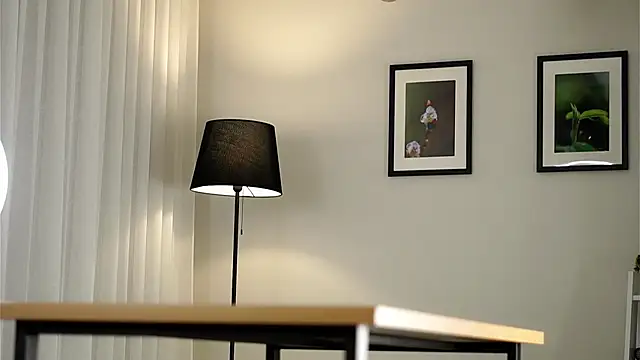 ZitaCring's cam snapshot