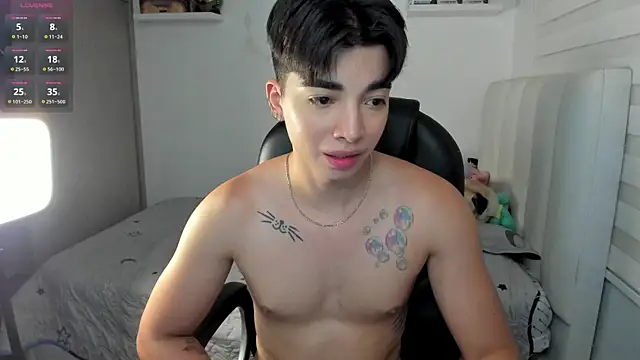 santy7v7 live sex cam