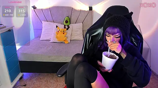 ravencollen's cam snapshot