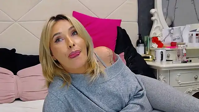 IssaSmith's cam snapshot