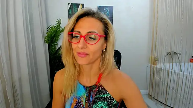 MuseOfStage's cam snapshot