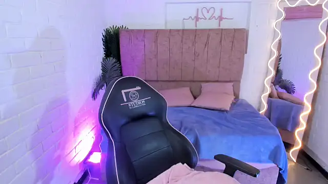 juanita_tay's cam snapshot