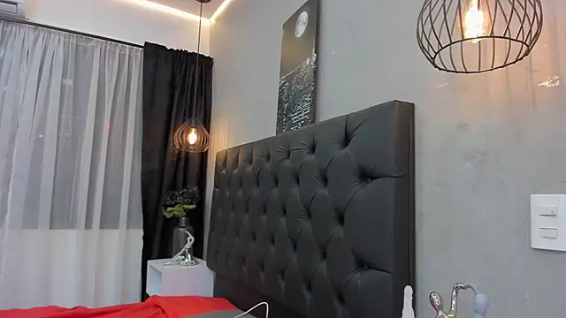 violet_and_myers's cam snapshot