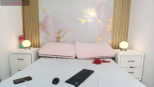 AlishaDixon's cam snapshot