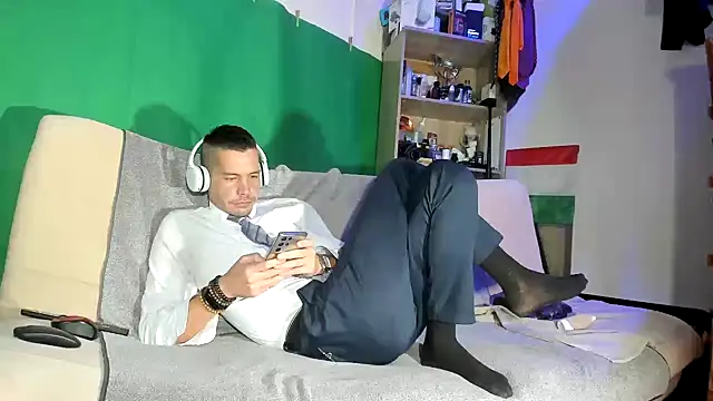 viraglaci18@xh live sex cam