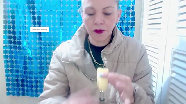 electra-mommy's cam snapshot