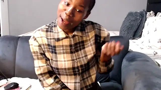 LongPussyLipsxx's cam snapshot