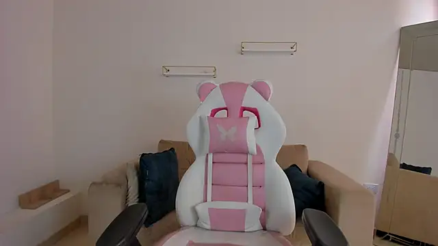 april_smiith's cam snapshot