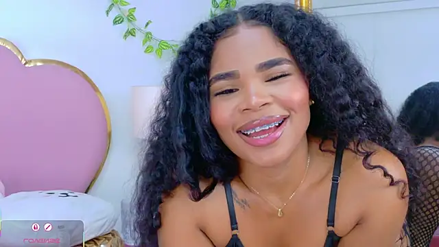 NahiaraReina's cam snapshot