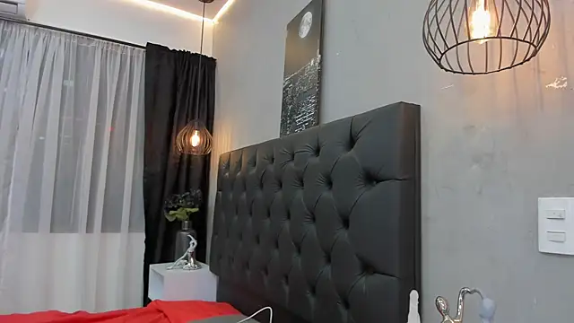 violet_and_myers's cam snapshot