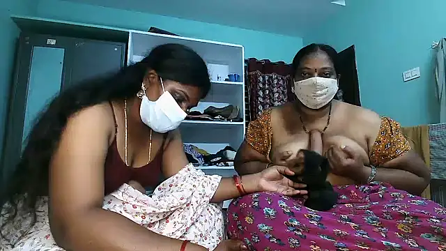 Honey__baby_'s cam snapshot