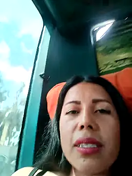 _andrea30 live sex cam