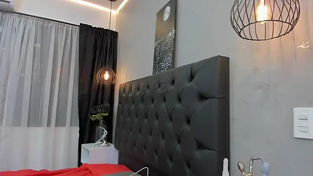 violet_and_myers's cam snapshot