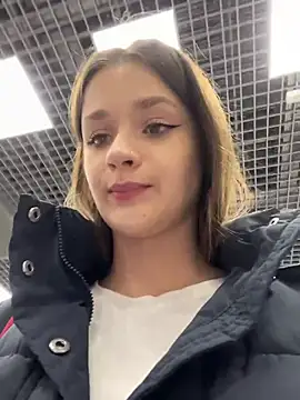 KittyQueeny live sex cam