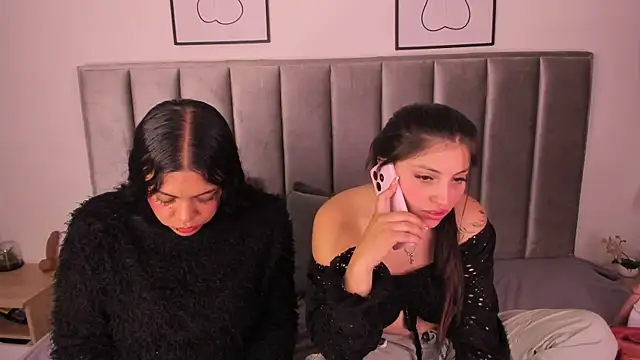 Kyra_Right's cam snapshot