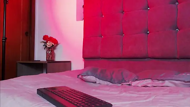 Zoe_Bakerr's cam snapshot