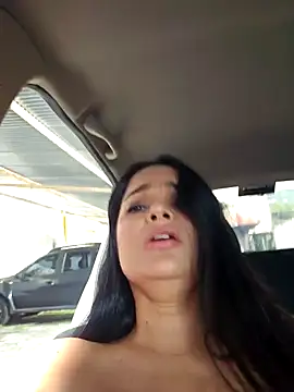 CataleyaRusso's cam snapshot