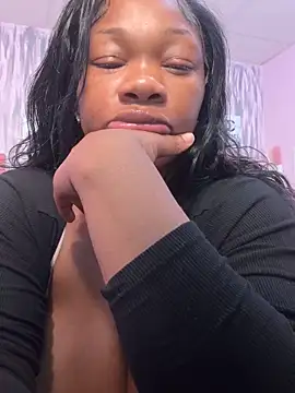 CharismaaBanx's cam snapshot