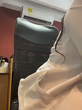 Leelu_Lee's cam snapshot