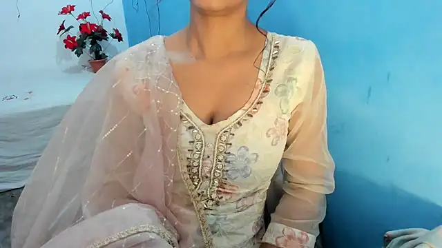 aarjulove's cam snapshot