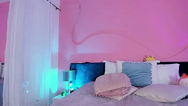 Alaia_Manson's cam snapshot