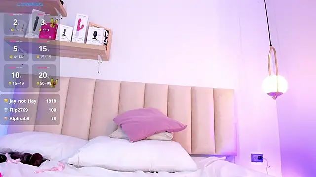 Emely_Deluxe's cam snapshot