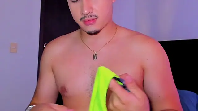 Lexmiller18 live sex cam