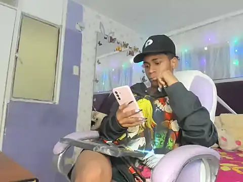 Santy_bigcock_01 live sex cam