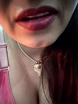 Taniya-2025 live sex cam