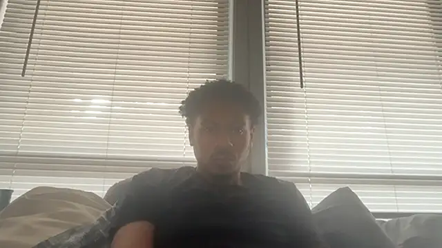 Yungandhungd live sex cam