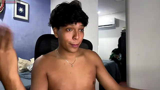 Xander_bonnet1 live sex cam