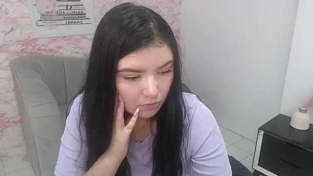 sarah_rouse_t_'s cam snapshot