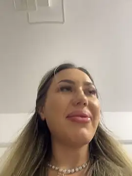 alisa_w's cam snapshot