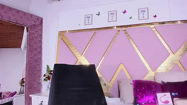 ShellbyDior live sex cam