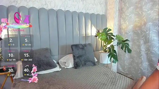 skyyfoxpraga live sex cam