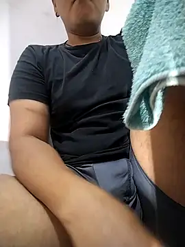 lans_howl live sex cam