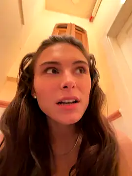 SophiiaStarr live sex cam