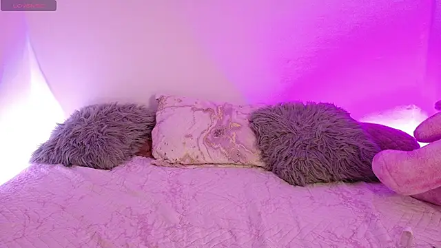 AneeRose_'s cam snapshot