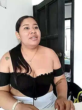 Sarahy-'s cam snapshot