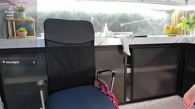 nina_belle_'s cam snapshot