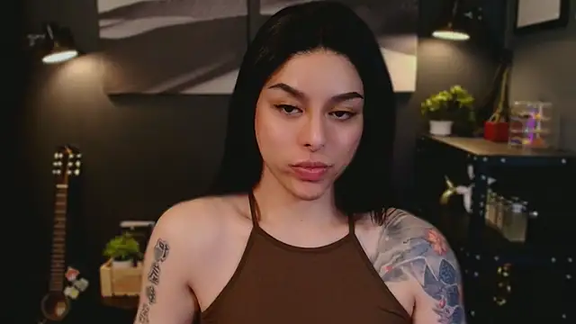 callmeLUNA live sex cam