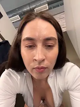 Holly_Play live sex cam