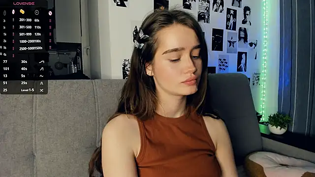 lovelyalivia live sex cam