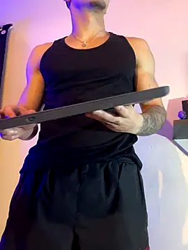 Matt_your_master_ live sex cam